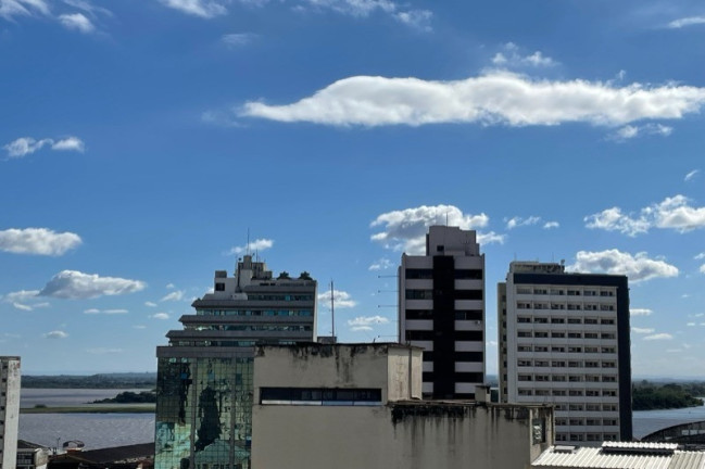 Imagem Imóvel com 1 Quarto à Venda,  em Centro Histórico - Porto Alegre