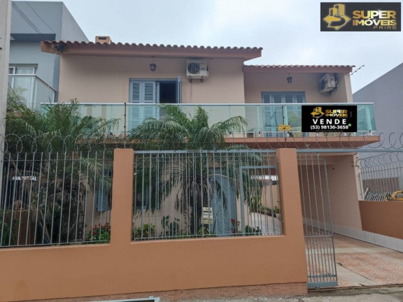 Imagem Casa com 3 Quartos à Venda, 300 m² em Fragata - Pelotas Imagem Casa com 3 Quartos à Venda, 300 m² em Fragata - Pelotas