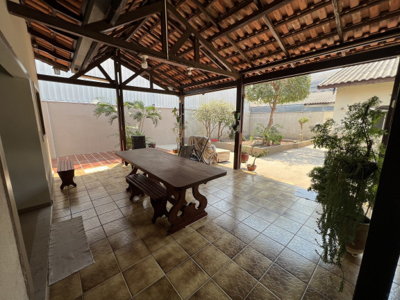 Imagem Casa com 3 Quartos à Venda, 286 m² em Jardim Botânico - Sinop Imagem Casa com 3 Quartos à Venda, 286 m² em Jardim Botânico - Sinop