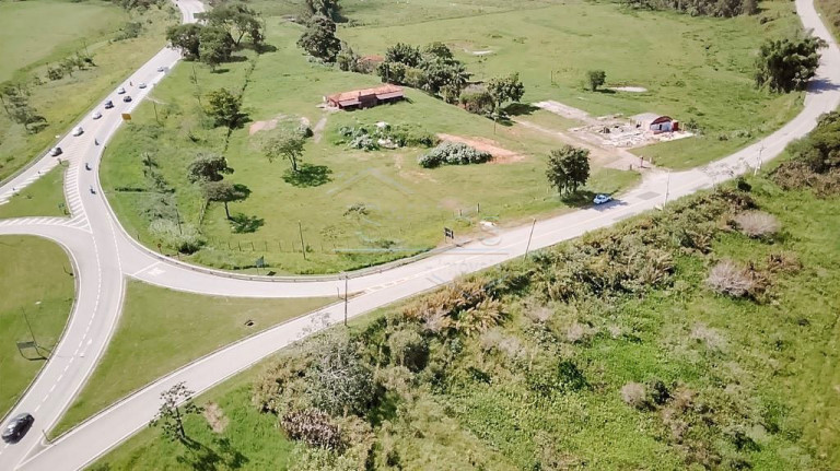 Imagem Terreno à Venda, 300 m² em Pindamonhangaba Imagem Terreno à Venda, 300 m² em Pindamonhangaba