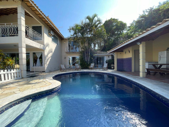Imagem Casa com 7 Quartos à Venda, 260 m² em Ferradura - Armação Dos Búzios