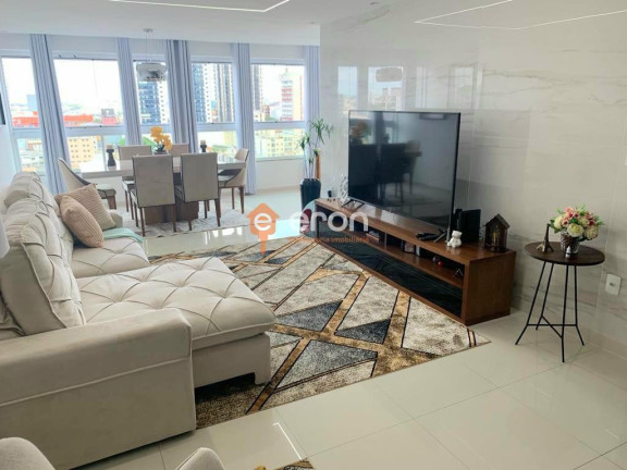 Imagem Apartamento com 3 Quartos à Venda, 150 m²