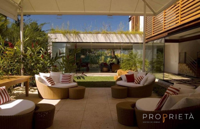 Imagem Casa de Condomínio com 5 Quartos à Venda, 700 m² em Centro - Mangaratiba