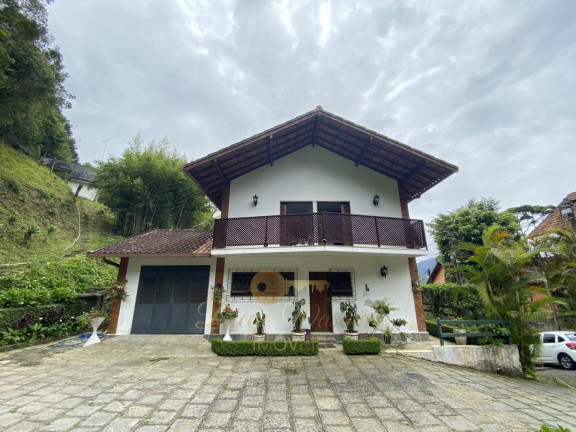 Imagem Casa com 6 Quartos à Venda, 190 m² em Granja Guarani - Teresópolis Imagem Casa com 6 Quartos à Venda, 190 m² em Granja Guarani - Teresópolis