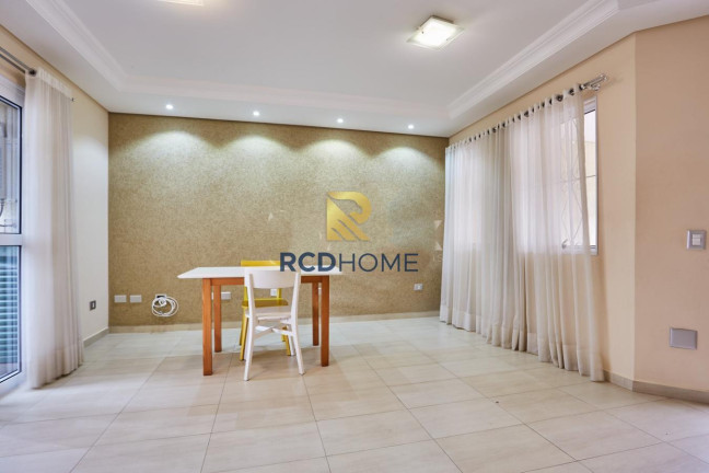 Imagem Casa com 4 Quartos à Venda, 199 m² em Uberaba - Curitiba