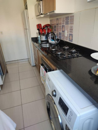 Imagem Imóvel com 2 Quartos à Venda, 47 m² Imagem Imóvel com 2 Quartos à Venda, 47 m²