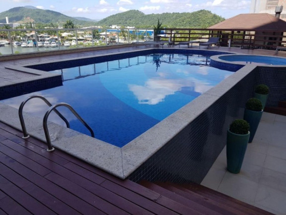 Imagem Imóvel com 3 Quartos à Venda, 140 m² em Centro - Balneário Camboriú Imagem Imóvel com 3 Quartos à Venda, 140 m² em Centro - Balneário Camboriú