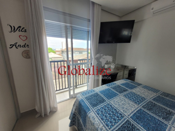 Imagem Imóvel com 2 Quartos à Venda, 100 m² em Encruzilhada - Santos Imagem Imóvel com 2 Quartos à Venda, 100 m² em Encruzilhada - Santos