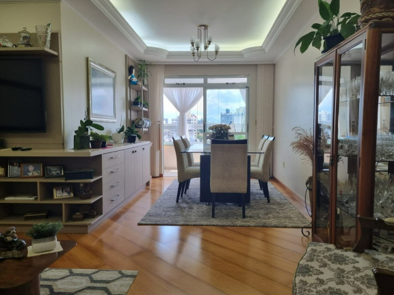 Apartamento com 3 Quartos à Venda, 118 m² em Estreito - Florianópolis