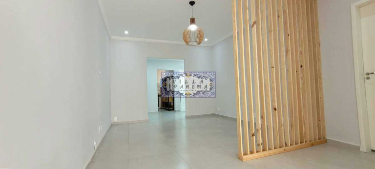 Imagem Apartamento com 3 Quartos à Venda, 124 m² em Leme - Rio De Janeiro Imagem Apartamento com 3 Quartos à Venda, 124 m² em Leme - Rio De Janeiro
