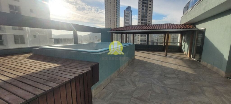 Imagem Cobertura com 6 Quartos à Venda, 470 m² em Centro - Balneário Camboriú