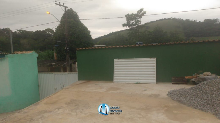 Imagem Casa com 2 Quartos à Venda, 4.600 m² em Xerém - Duque De Caxias