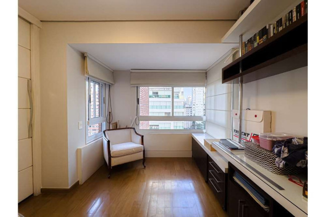 Imagem Apartamento com 5 Quartos à Venda, 369 m² em  Moema  -  São Paulo 