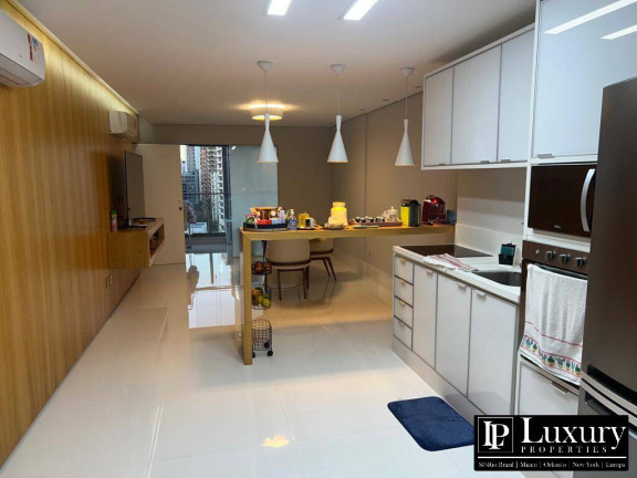 Imagem Apartamento com 3 Quartos à Venda, 180 m² em Vila Nova Conceição - São Paulo Imagem Apartamento com 3 Quartos à Venda, 180 m² em Vila Nova Conceição - São Paulo