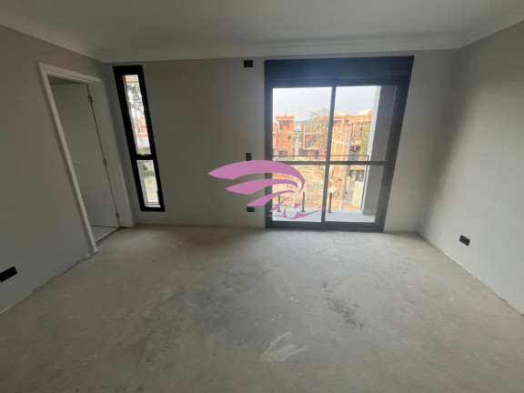 Imagem Casa com 3 Quartos à Venda, 137 m² em Uberaba - Curitiba Imagem Casa com 3 Quartos à Venda, 137 m² em Uberaba - Curitiba
