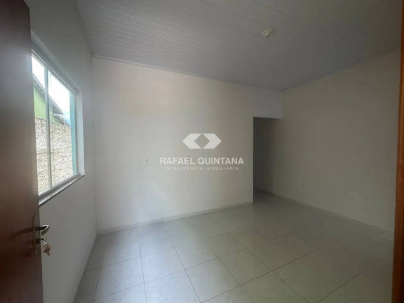 Imagem Casa com 2 Quartos para Alugar, 52 m² em Córrego Grande - Florianópolis