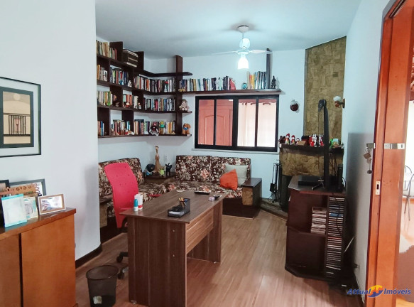 Imagem Casa com 3 Quartos à Venda, 147 m² em Várzea - Teresópolis Imagem Casa com 3 Quartos à Venda, 147 m² em Várzea - Teresópolis