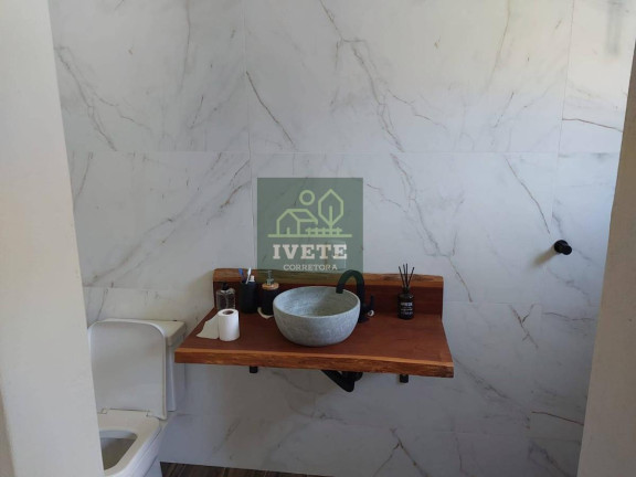 Imagem Chácara com 3 Quartos à Venda, 340 m²