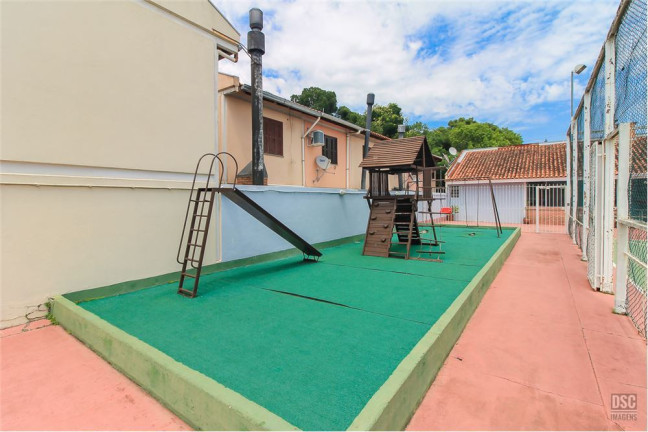 Imagem Casa com 3 Quartos à Venda, em Vila Nova - Porto Alegre Imagem Casa com 3 Quartos à Venda, em Vila Nova - Porto Alegre