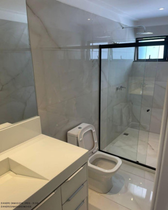 Imagem Casa com 4 Quartos à Venda, 624 m² em Busca Vida (abrantes) - Camaçari