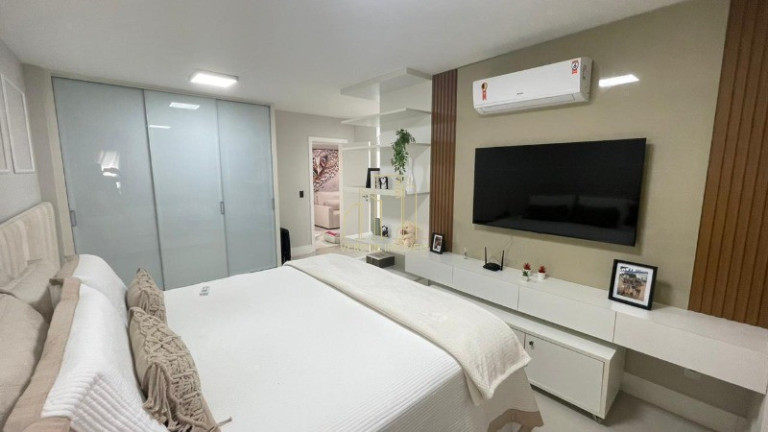 Imagem Imóvel com 4 Quartos à Venda, 243 m² em Alphaville I - Salvador Imagem Imóvel com 4 Quartos à Venda, 243 m² em Alphaville I - Salvador