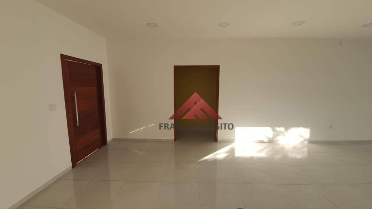 Imagem Casa com 3 Quartos à Venda, 360 m² em Jardim Catarina - São Gonçalo Imagem Casa com 3 Quartos à Venda, 360 m² em Jardim Catarina - São Gonçalo