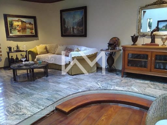 Sobrado com 3 Quartos para Alugar, 246 m² em Vila Galvão - Guarulhos