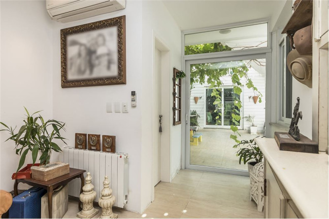 Imagem Casa com 3 Quartos à Venda, em Jardim Lindóia - Porto Alegre Imagem Casa com 3 Quartos à Venda, em Jardim Lindóia - Porto Alegre