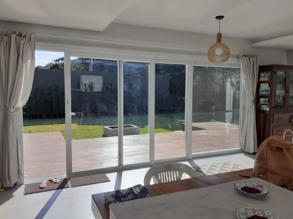 Imagem Casa com 2 Quartos à Venda, 170 m² em Ibiraquera - Imbituba Imagem Casa com 2 Quartos à Venda, 170 m² em Ibiraquera - Imbituba