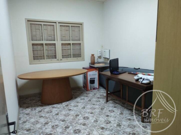Imagem Casa com 6 Quartos à Venda, 116 m² em Balneário - Florianópolis Imagem Casa com 6 Quartos à Venda, 116 m² em Balneário - Florianópolis