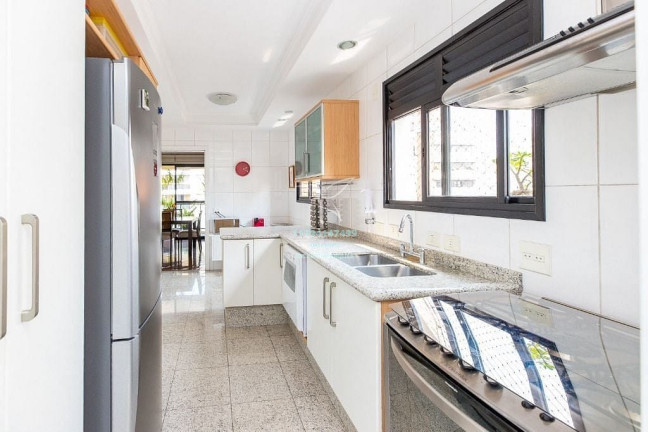 Imagem Apartamento com 3 Quartos à Venda, 161 m² em Moema - São Paulo