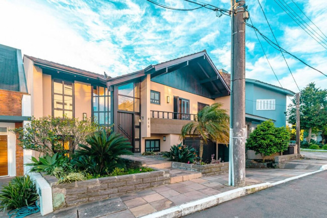 Imagem Casa de Condomínio com 4 Quartos à Venda, 367 m² em Nonoai - Porto Alegre Imagem Casa de Condomínio com 4 Quartos à Venda, 367 m² em Nonoai - Porto Alegre