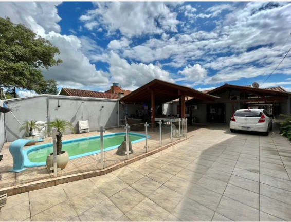 Imagem Casa com 4 Quartos à Venda, 166 m² em Jardim Das Flores - Campo Bom