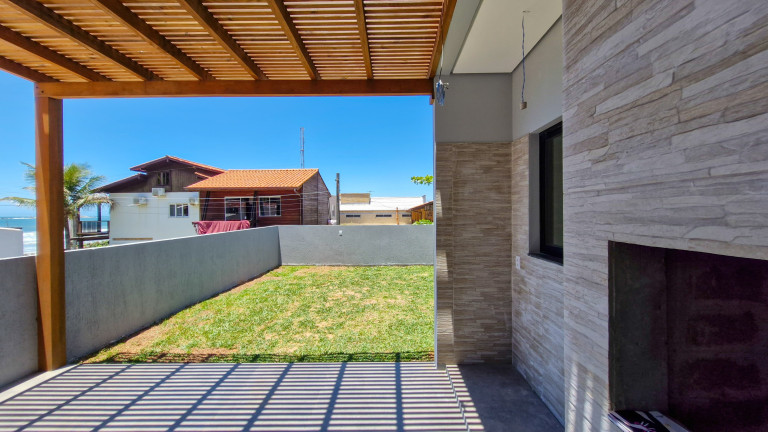 Imagem Casa com 3 Quartos à Venda, 160 m² em Praia Do Siriú - Garopaba Imagem Casa com 3 Quartos à Venda, 160 m² em Praia Do Siriú - Garopaba