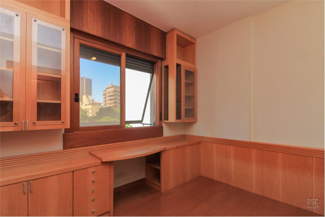 Imagem Apartamento com 3 Quartos à Venda, 211 m² em Bela Vista - Porto Alegre Imagem Apartamento com 3 Quartos à Venda, 211 m² em Bela Vista - Porto Alegre