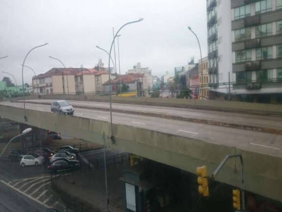 Imagem Imóvel Comercial à Venda, 24 m² em Passo Da Areia - Porto Alegre