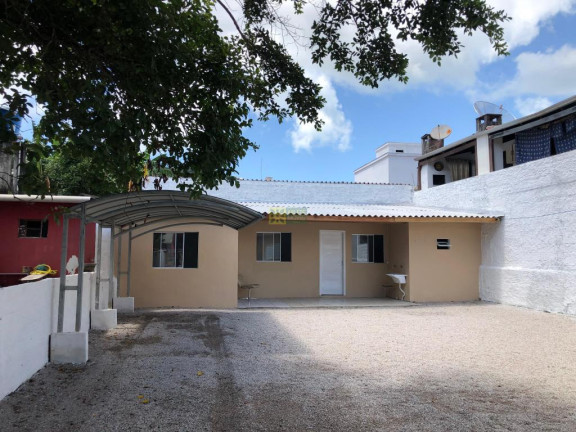 Imagem Casa com 4 Quartos à Venda, 121 m² em Centro - Porto Belo Imagem Casa com 4 Quartos à Venda, 121 m² em Centro - Porto Belo