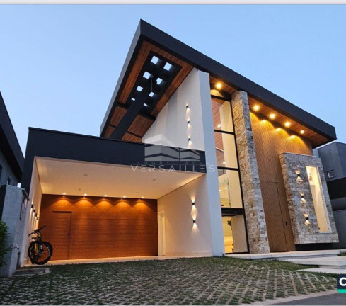 Imagem Casa com 3 Quartos à Venda, 258 m² em Aponia - Porto Velho Imagem Casa com 3 Quartos à Venda, 258 m² em Aponia - Porto Velho