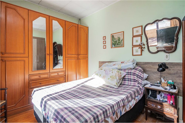Imagem Casa com 5 Quartos à Venda, em Petrópolis - Porto Alegre Imagem Casa com 5 Quartos à Venda, em Petrópolis - Porto Alegre