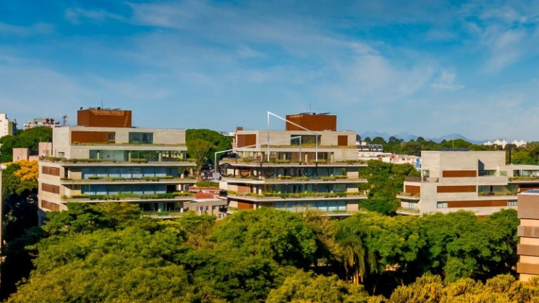 Apartamento com 3 Quartos à Venda, 315 m² em Cabral - Curitiba