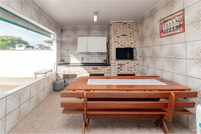 Imagem Casa com 2 Quartos à Venda, em Jardim Itu - Porto Alegre Imagem Casa com 2 Quartos à Venda, em Jardim Itu - Porto Alegre