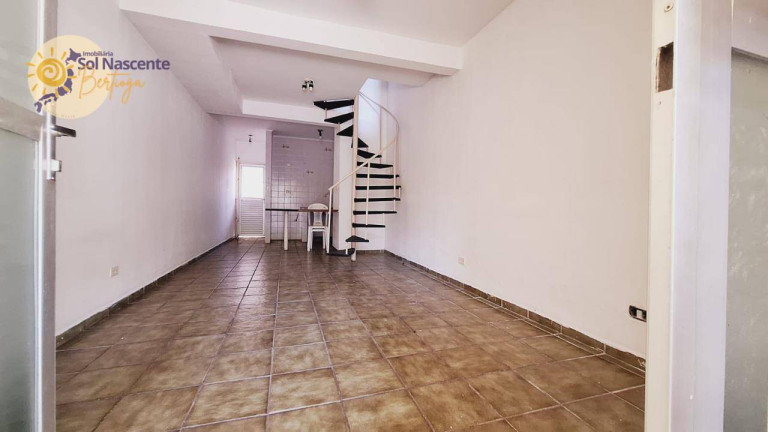 Imagem Casa com 2 Quartos à Venda ou Locação, 68 m² em Centro - Bertioga Imagem Casa com 2 Quartos à Venda ou Locação, 68 m² em Centro - Bertioga