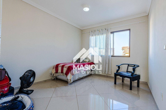 Imagem Casa com 4 Quartos à Venda, 280 m² em Morada Interlagos - Vila Velha Imagem Casa com 4 Quartos à Venda, 280 m² em Morada Interlagos - Vila Velha