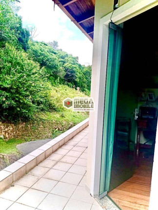 Imagem Casa com 4 Quartos à Venda, 225 m² em Trindade - Florianópolis