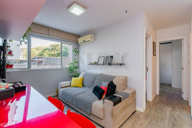 Imagem Apartamento com 2 Quartos à Venda, 58 m² em Passo Da Areia - Porto Alegre