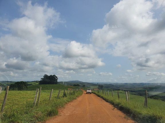 Imagem Imóvel à Venda, em Zona Rural - Congonhal Imagem Imóvel à Venda, em Zona Rural - Congonhal