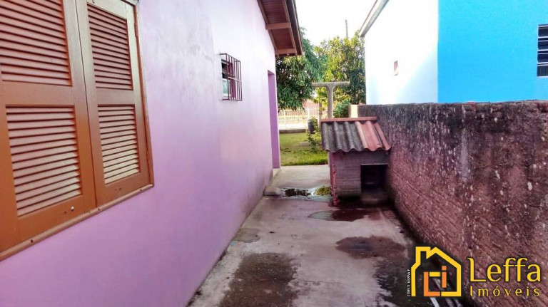 Imagem Casa com 2 Quartos à Venda, 318 m² em Guarita - Torres