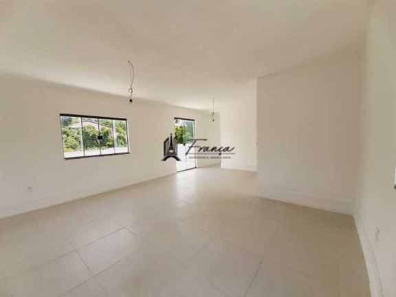 Imagem Apartamento com 5 Quartos à Venda, 130 m² em Maria Paula - São Gonçalo