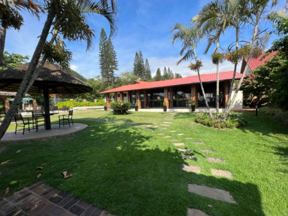 Imagem Imóvel com 2 Quartos à Venda, 130 m² em Praia Do Estaleirinho - Balneário Camboriú