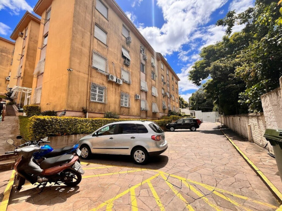 Imagem Imóvel com 1 Quarto à Venda, 35 m² em Cristal - Porto Alegre Imagem Imóvel com 1 Quarto à Venda, 35 m² em Cristal - Porto Alegre